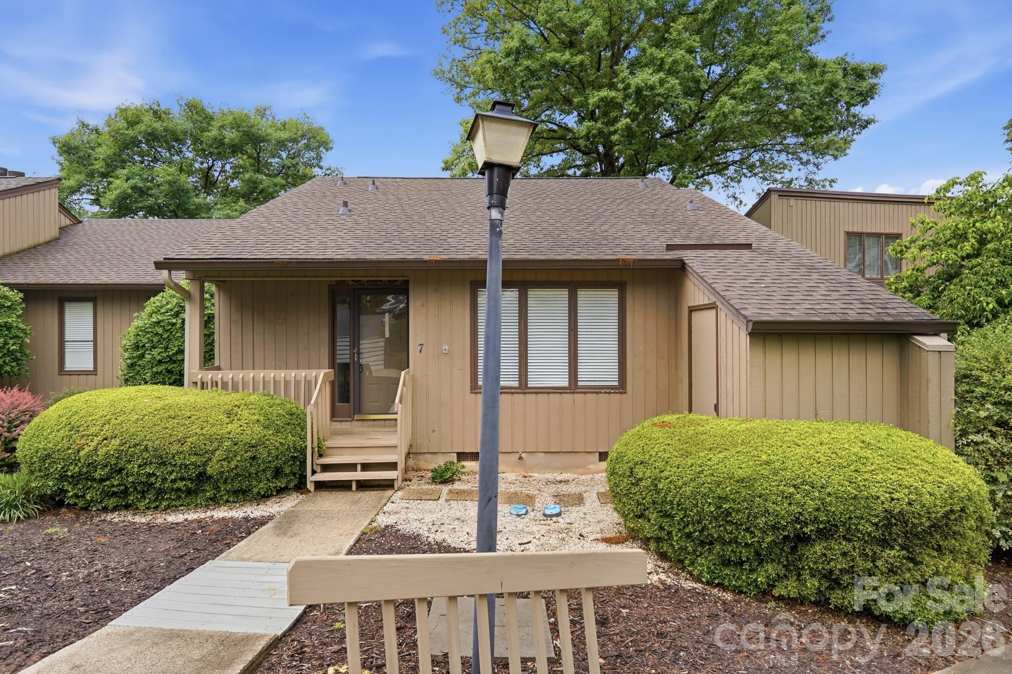 7 Marina Road — Lake Wylie