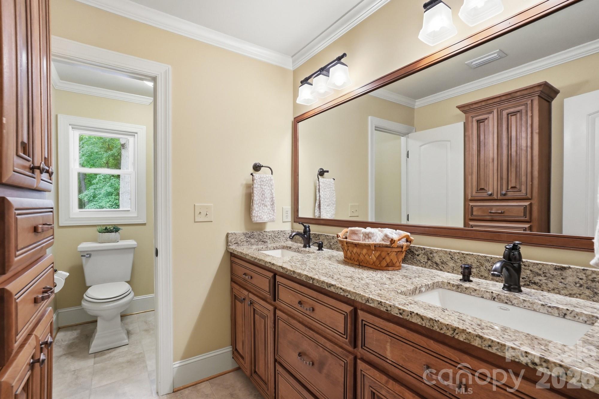 405 Hillcrest Drive — Harrisburg