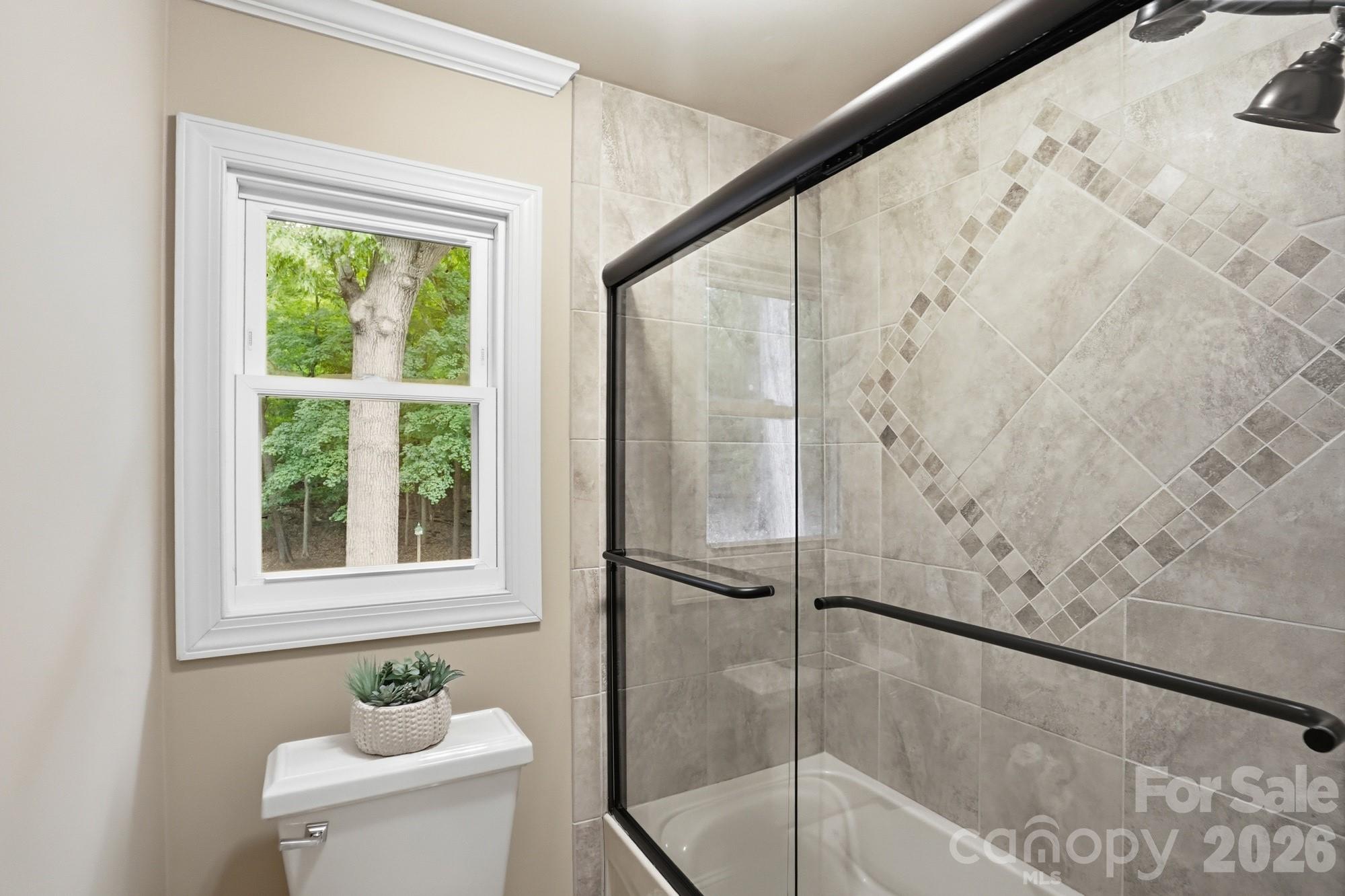 405 Hillcrest Drive — Harrisburg