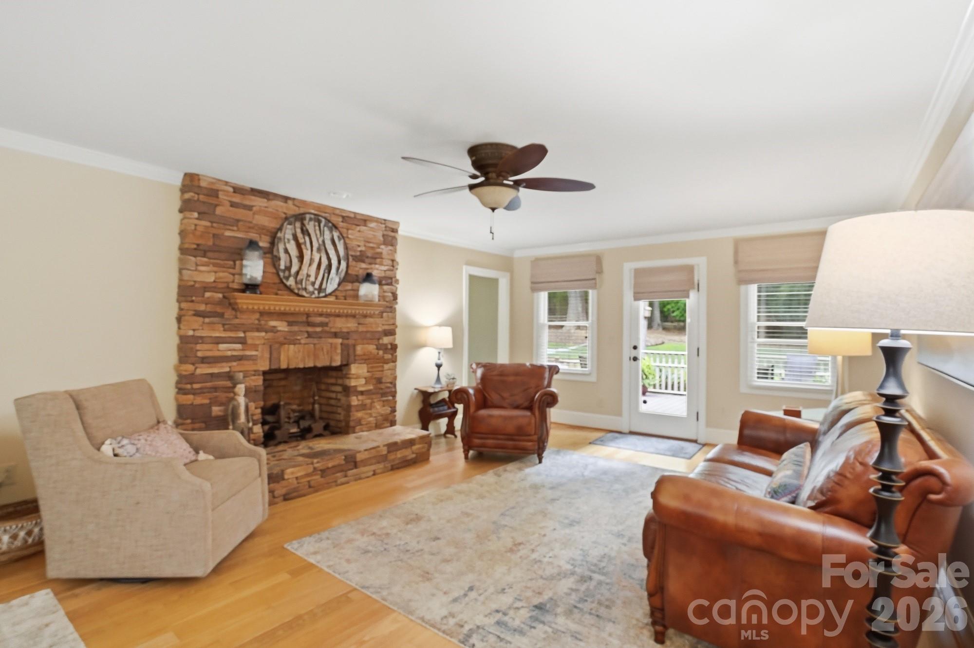 405 Hillcrest Drive — Harrisburg