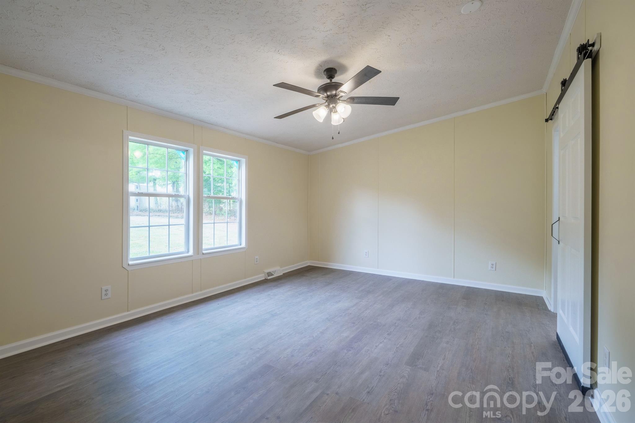 2780 Orangewood Lane — Newton