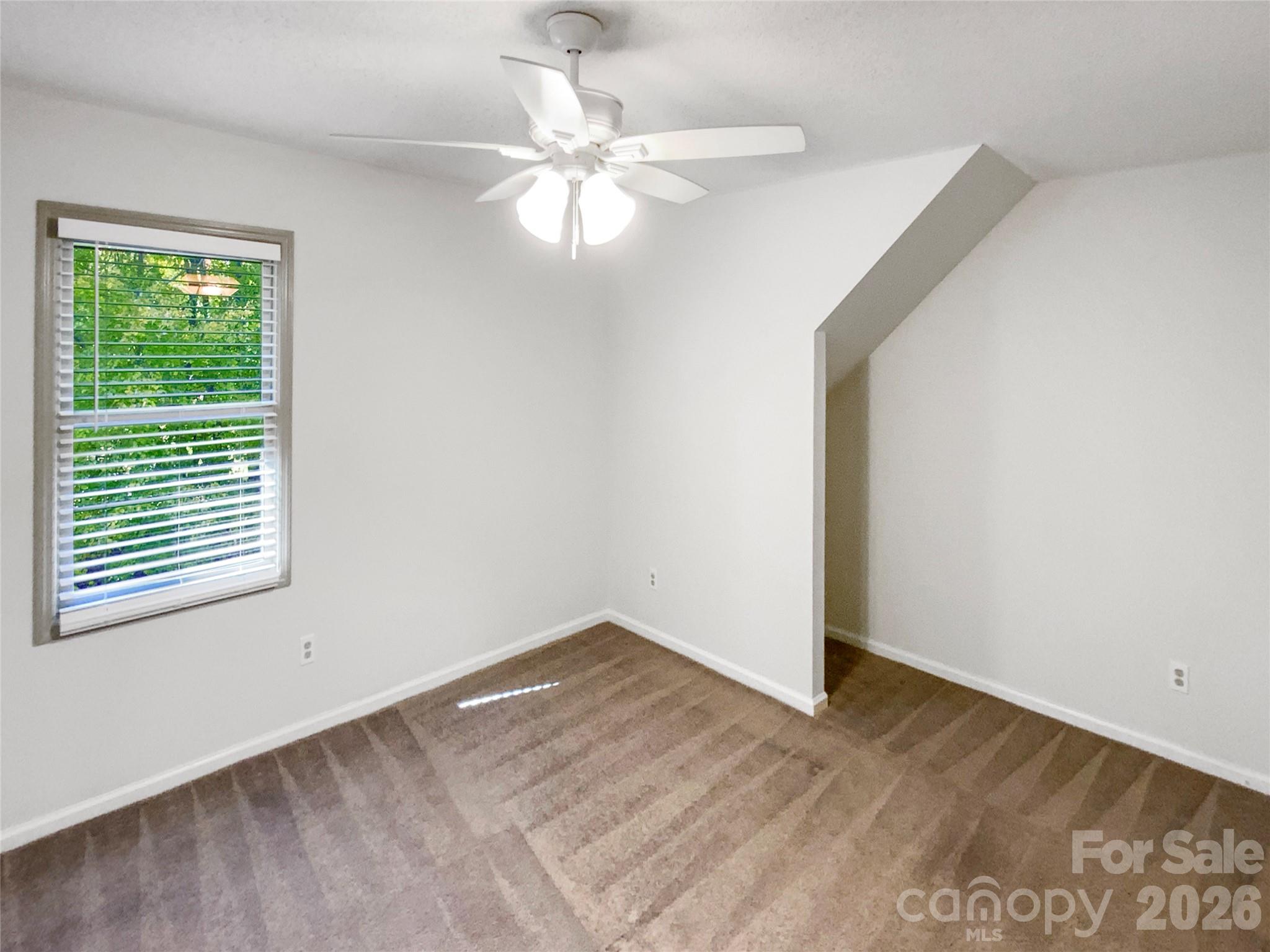 561 Briarwood Lane — Lancaster