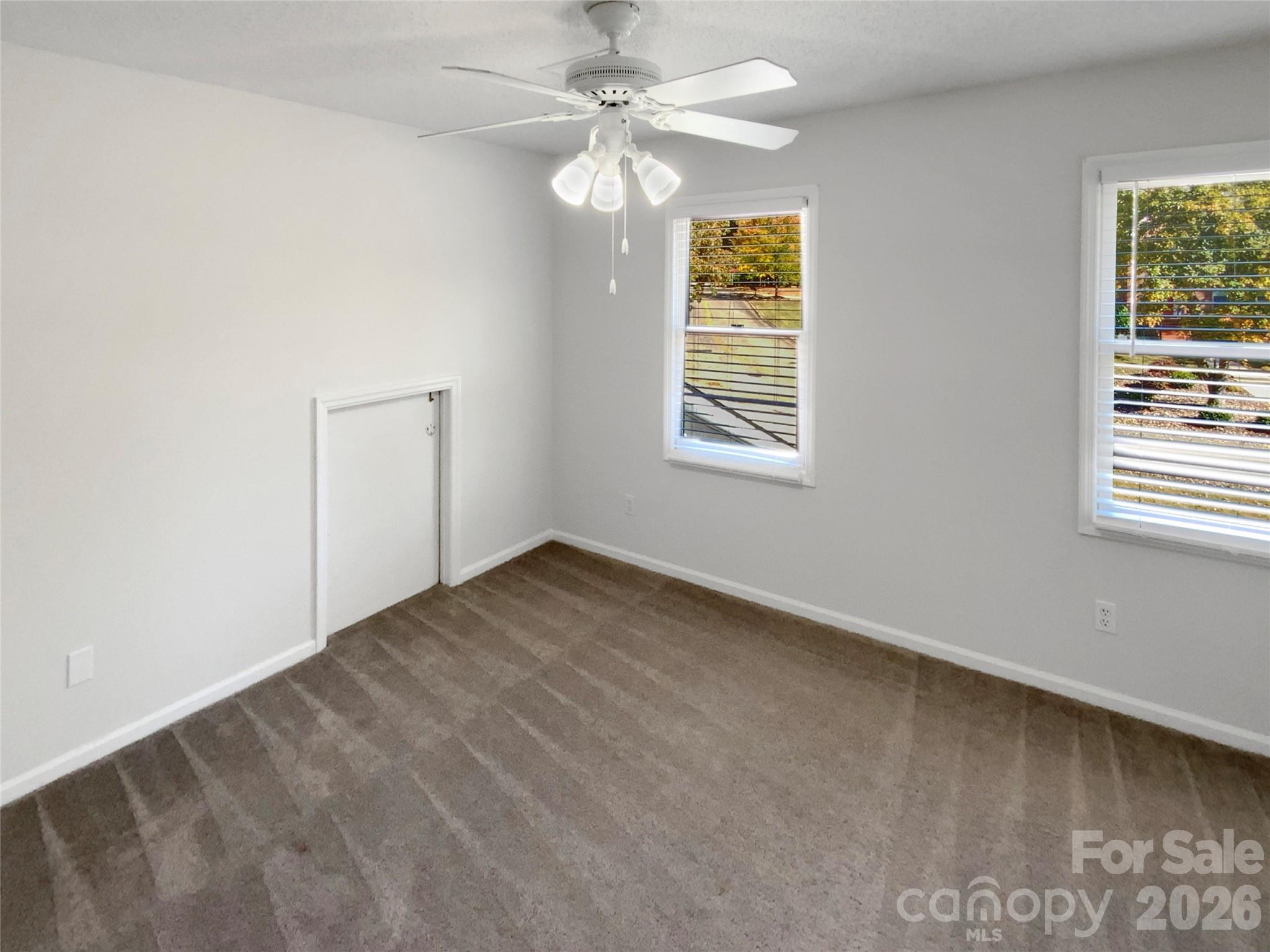 561 Briarwood Lane — Lancaster