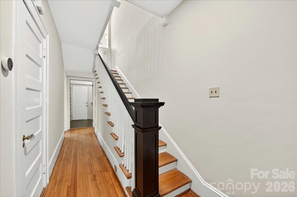 2208 E Fifth Street — Charlotte