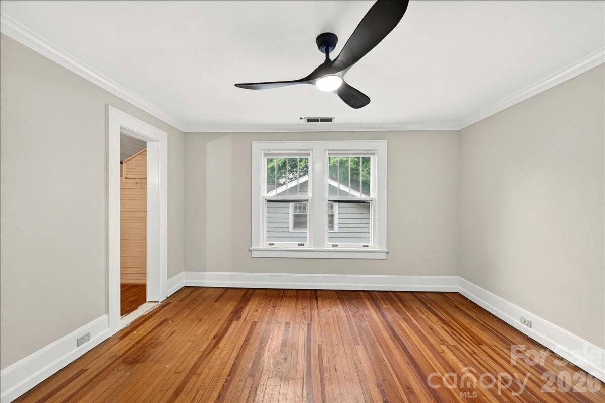2208 E Fifth Street — Charlotte