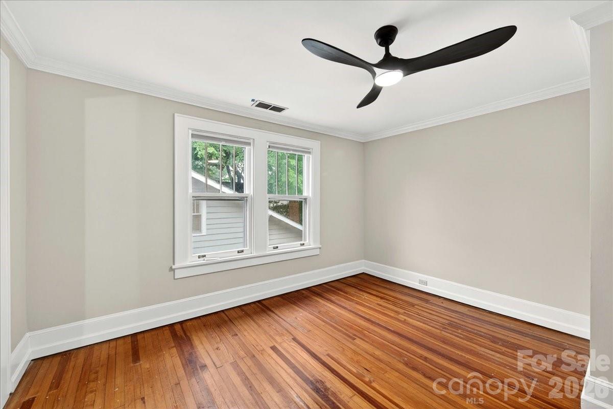 2208 E Fifth Street — Charlotte