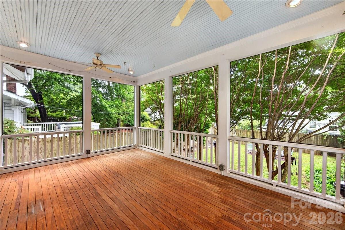 2208 E Fifth Street — Charlotte