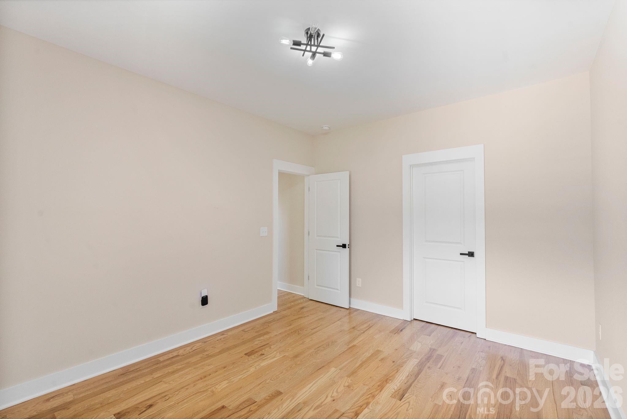 8925 Harrisburg Road — Charlotte