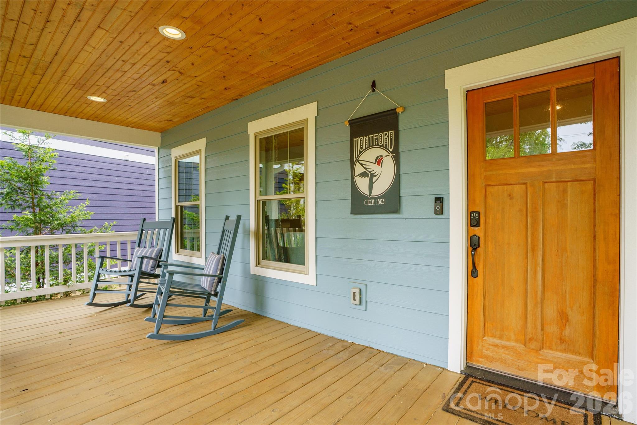 221 Courtland Place — Asheville