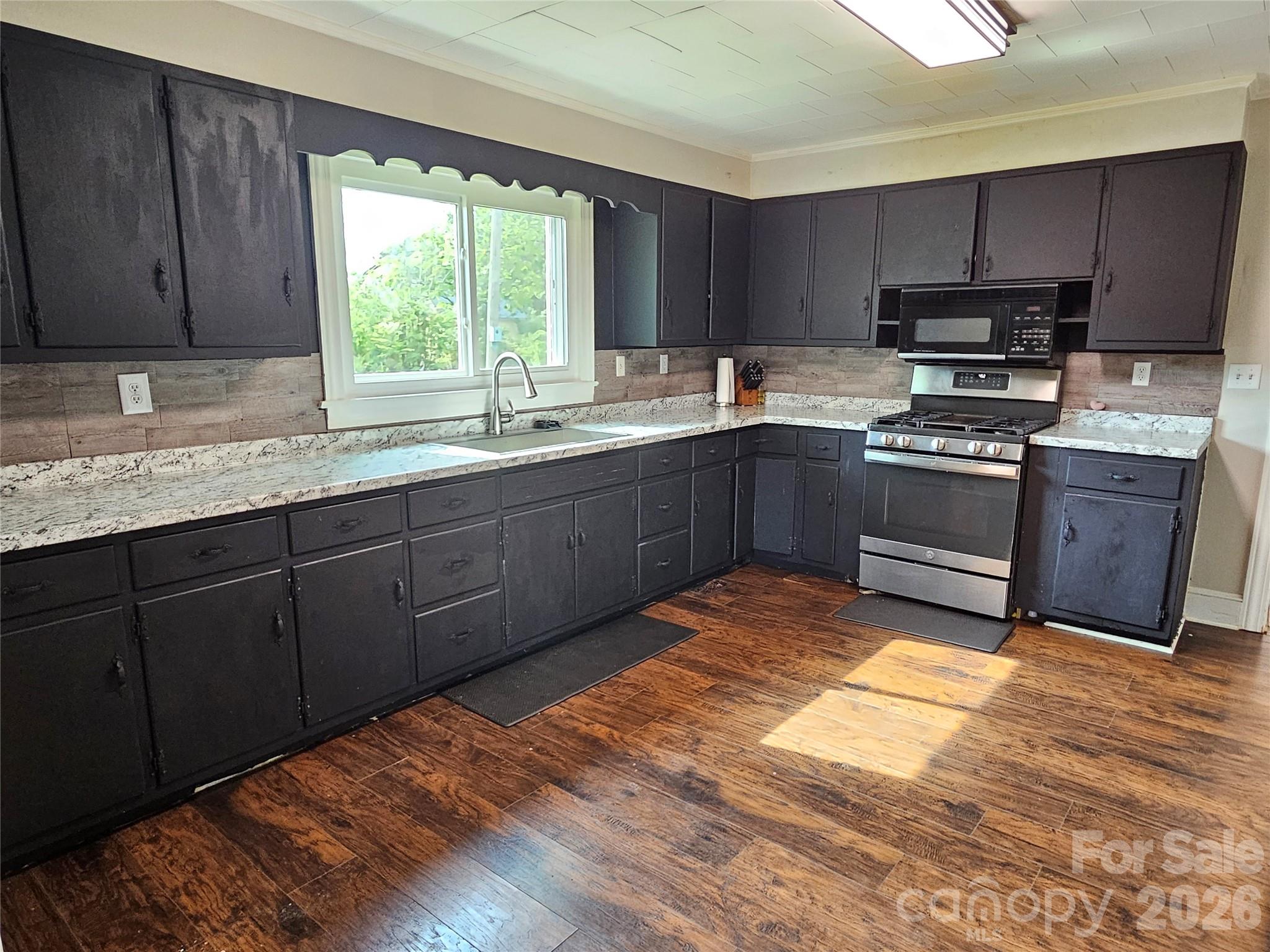 5136 Sherrill Drive — Granite Falls