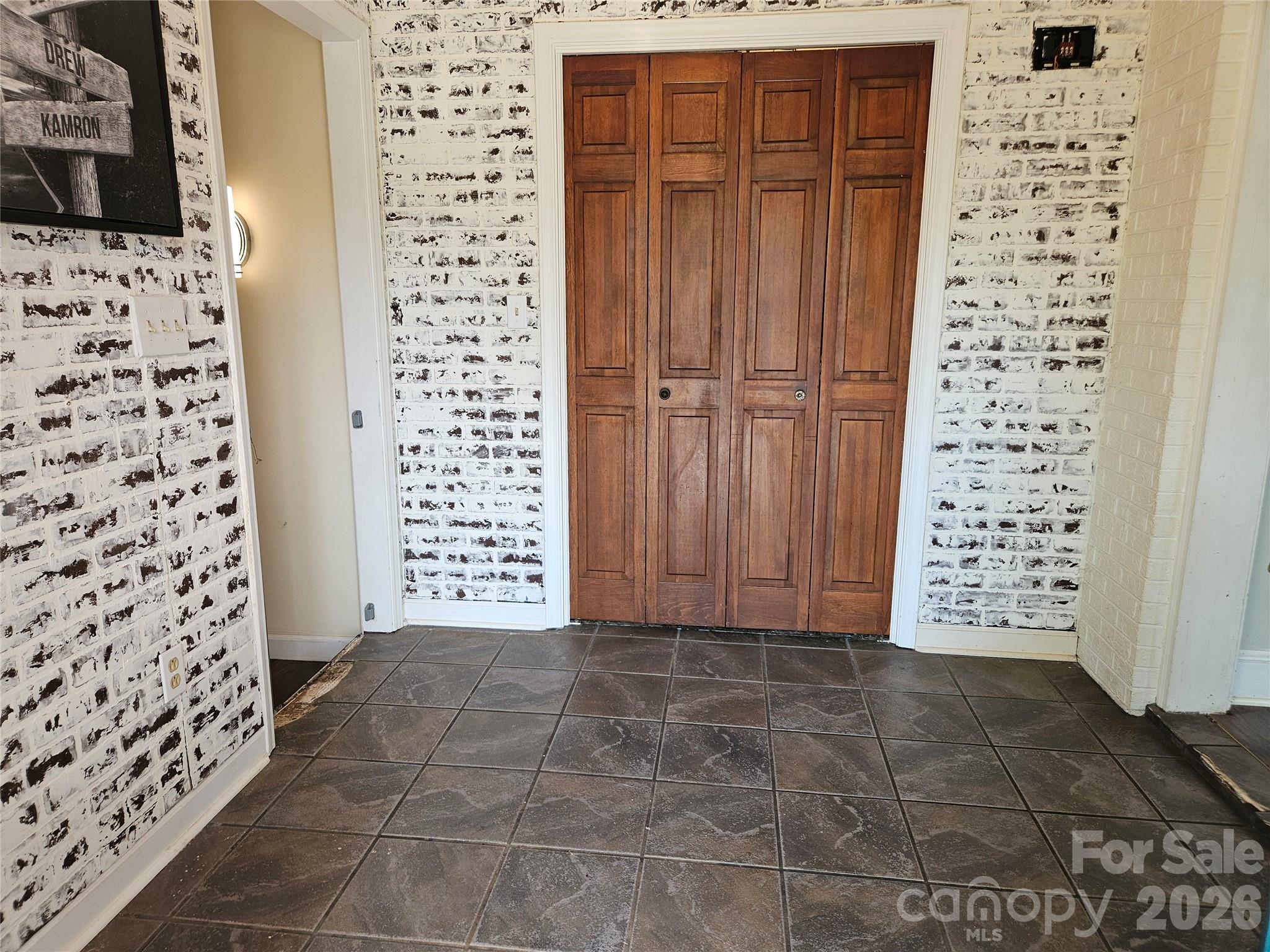 5136 Sherrill Drive — Granite Falls