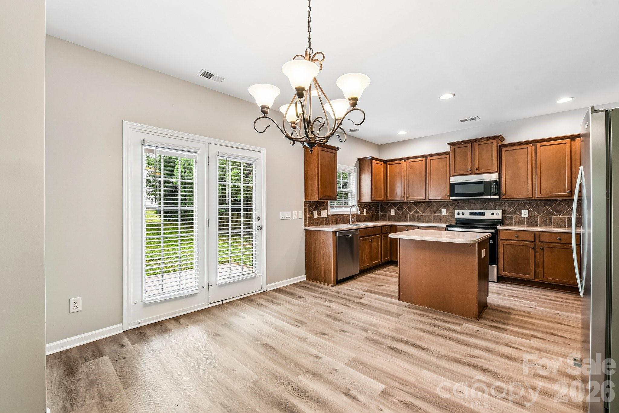10149 Barrands Lane — Charlotte