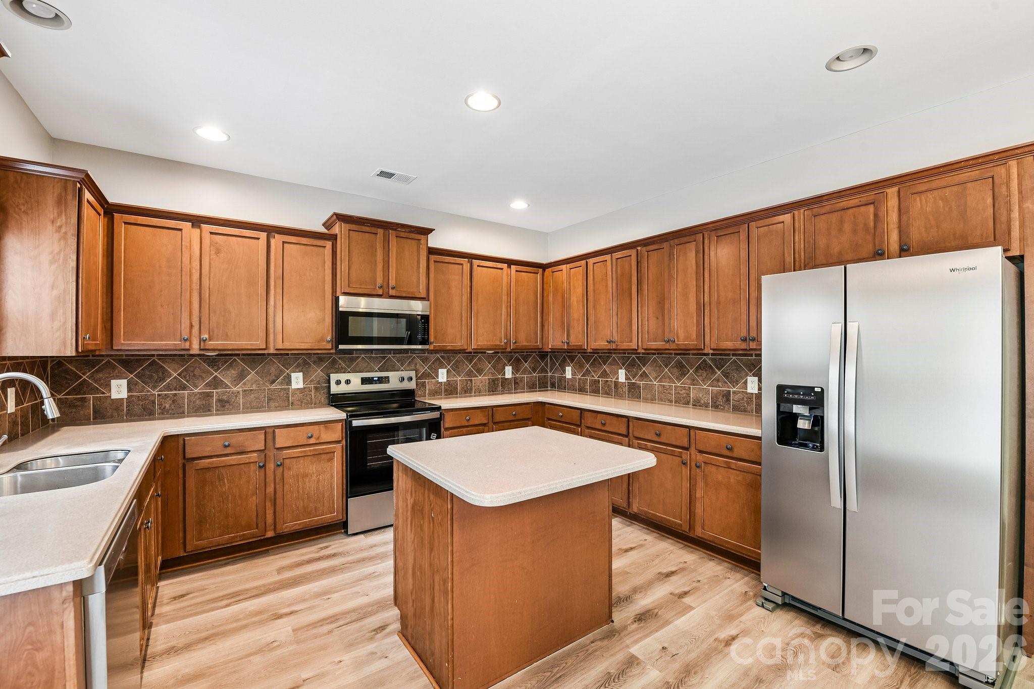 10149 Barrands Lane — Charlotte