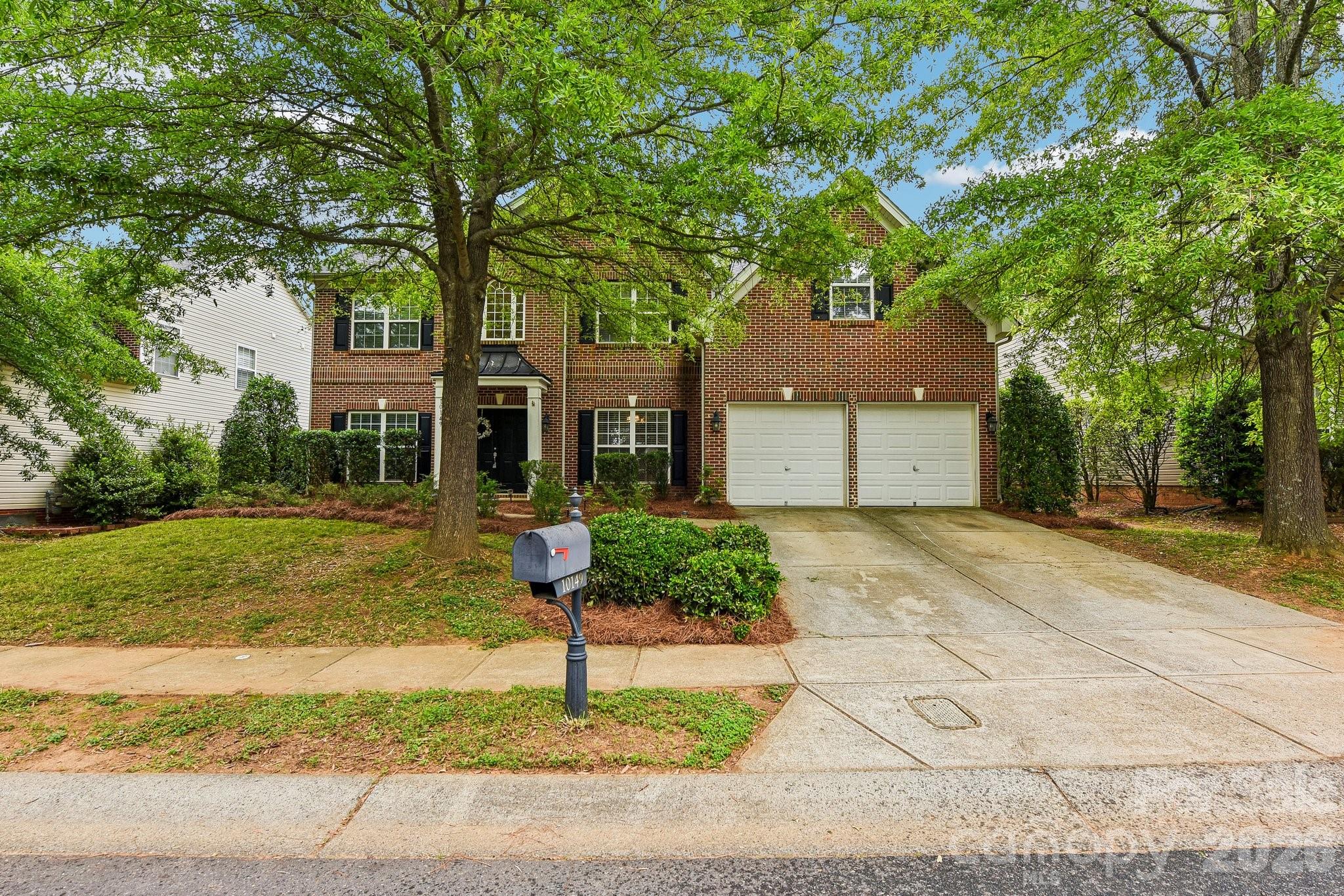 10149 Barrands Lane — Charlotte