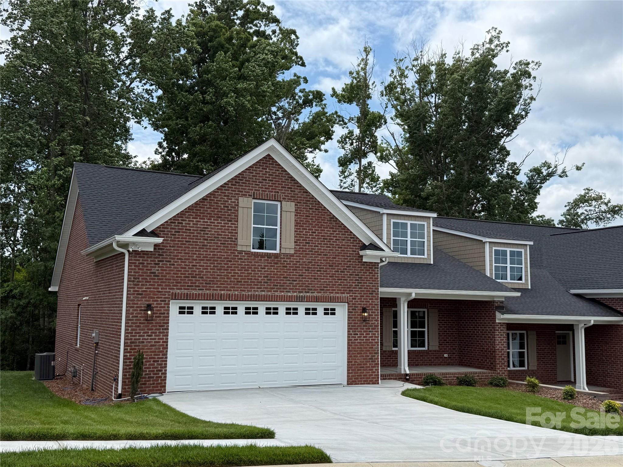 105 Abbington Lane — Shelby