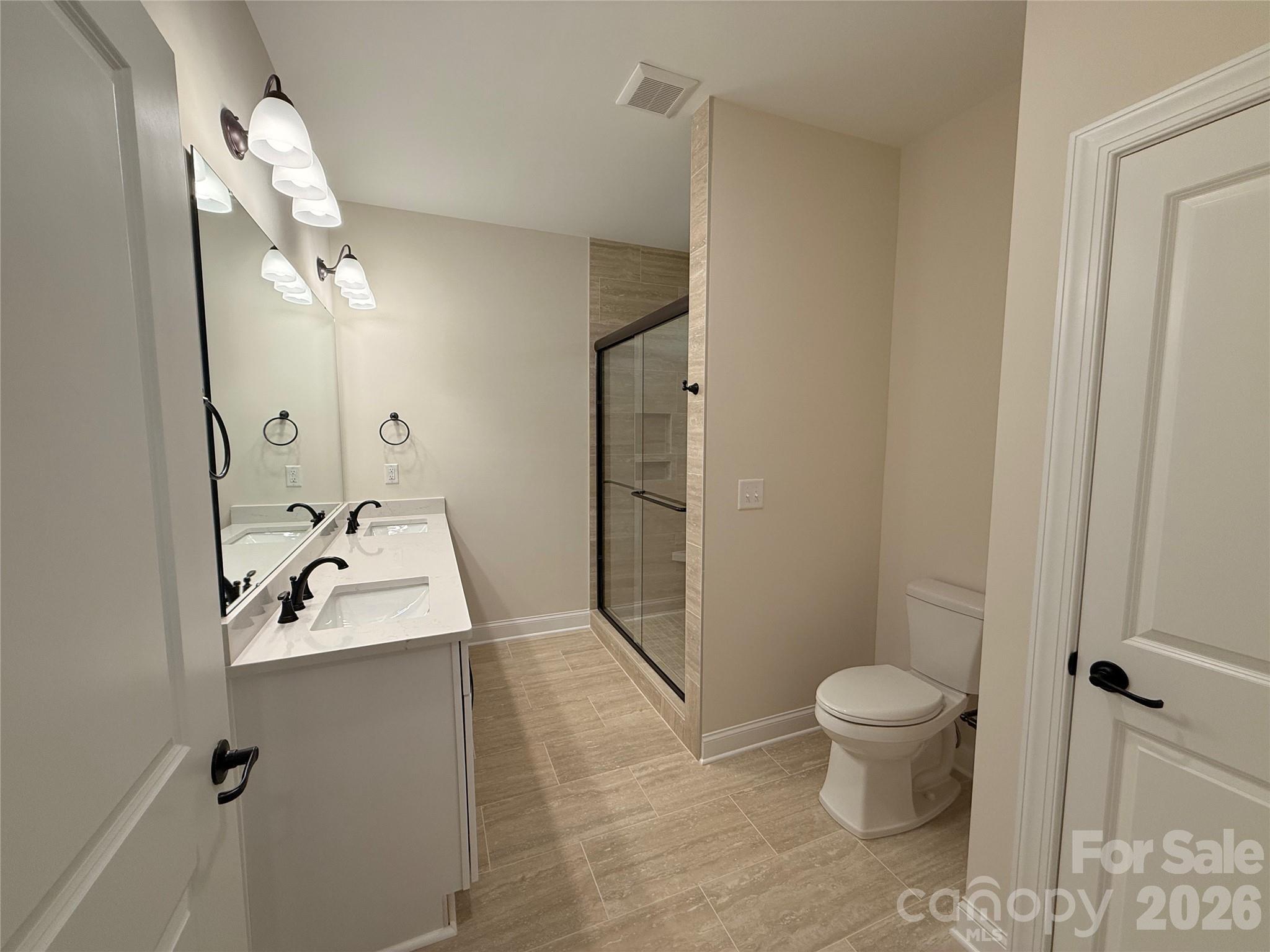 105 Abbington Lane — Shelby
