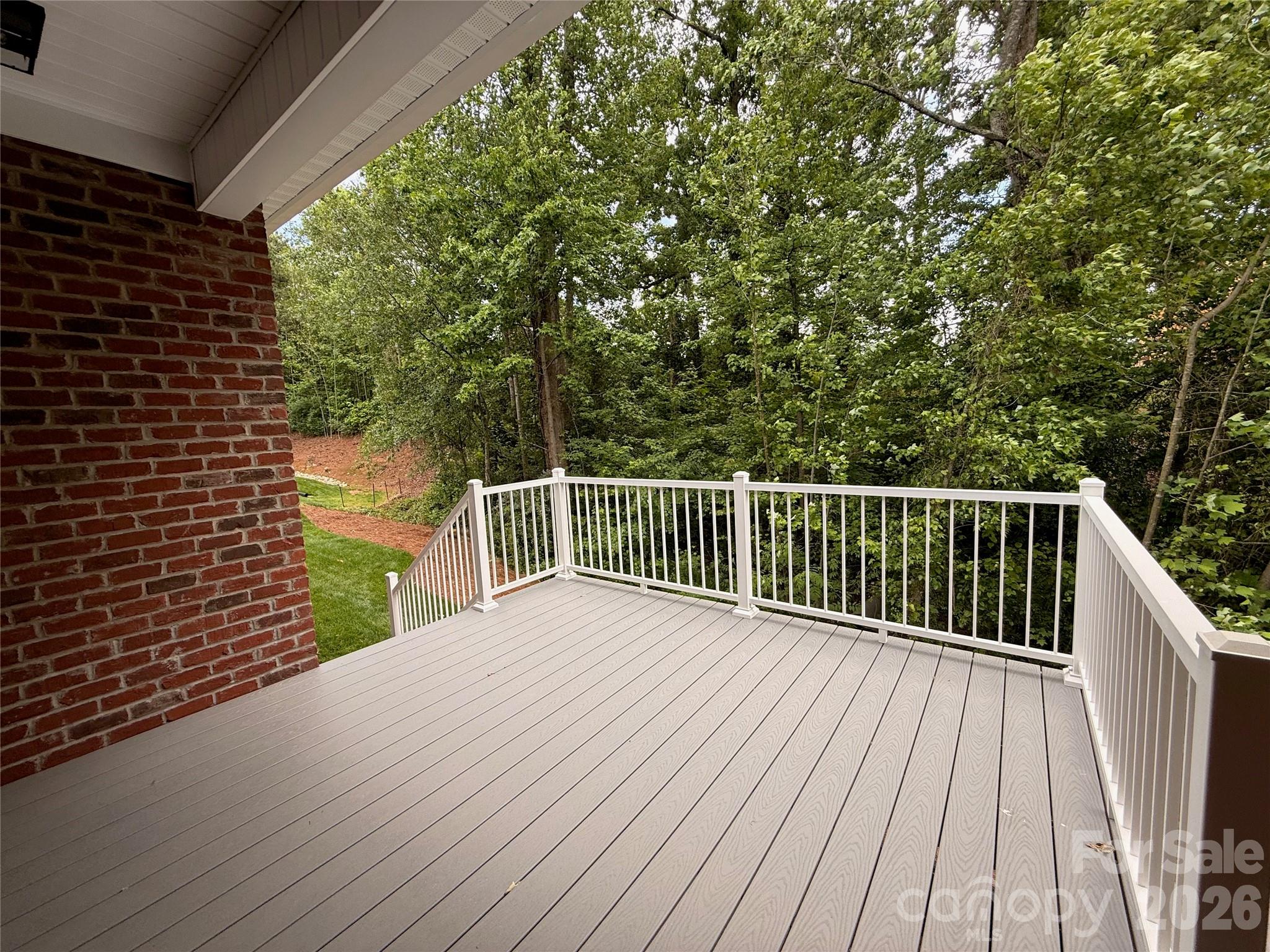 105 Abbington Lane — Shelby