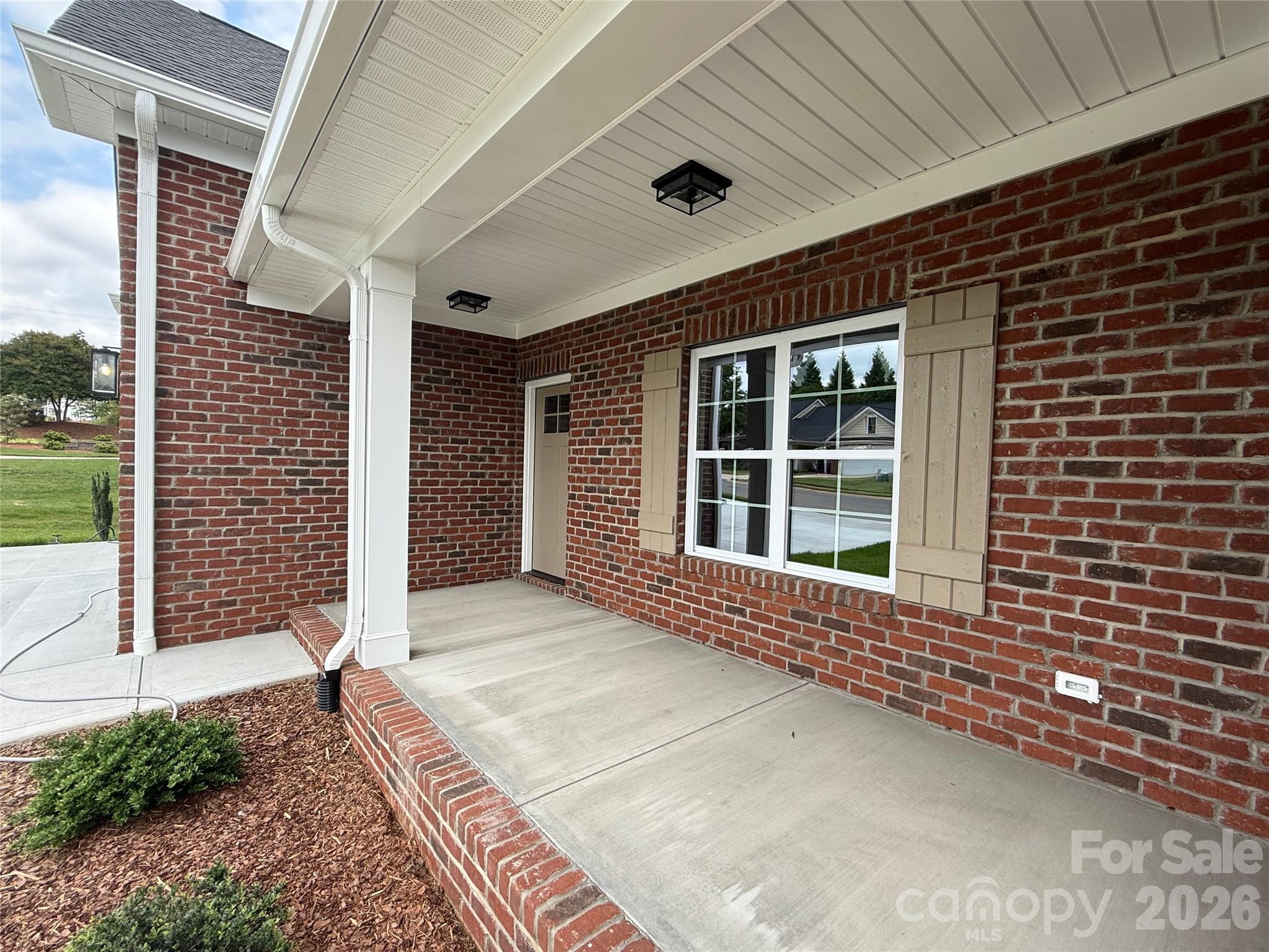 105 Abbington Lane — Shelby