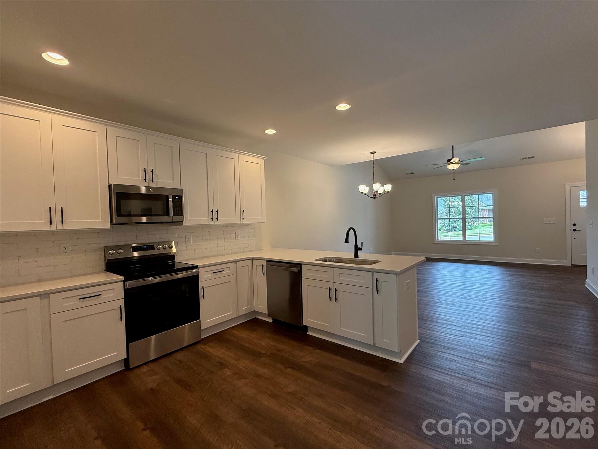 105 Abbington Lane — Shelby