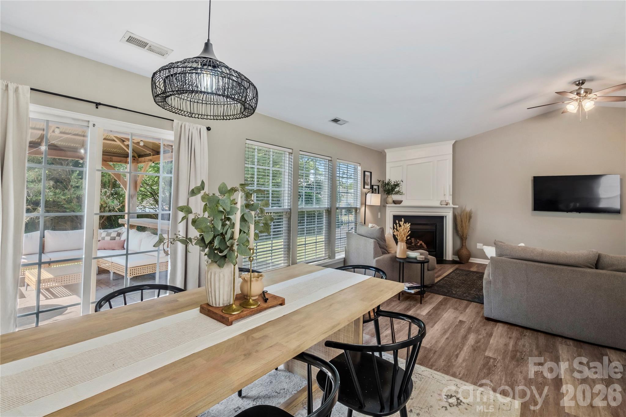 9400 Shepparton Drive — Huntersville