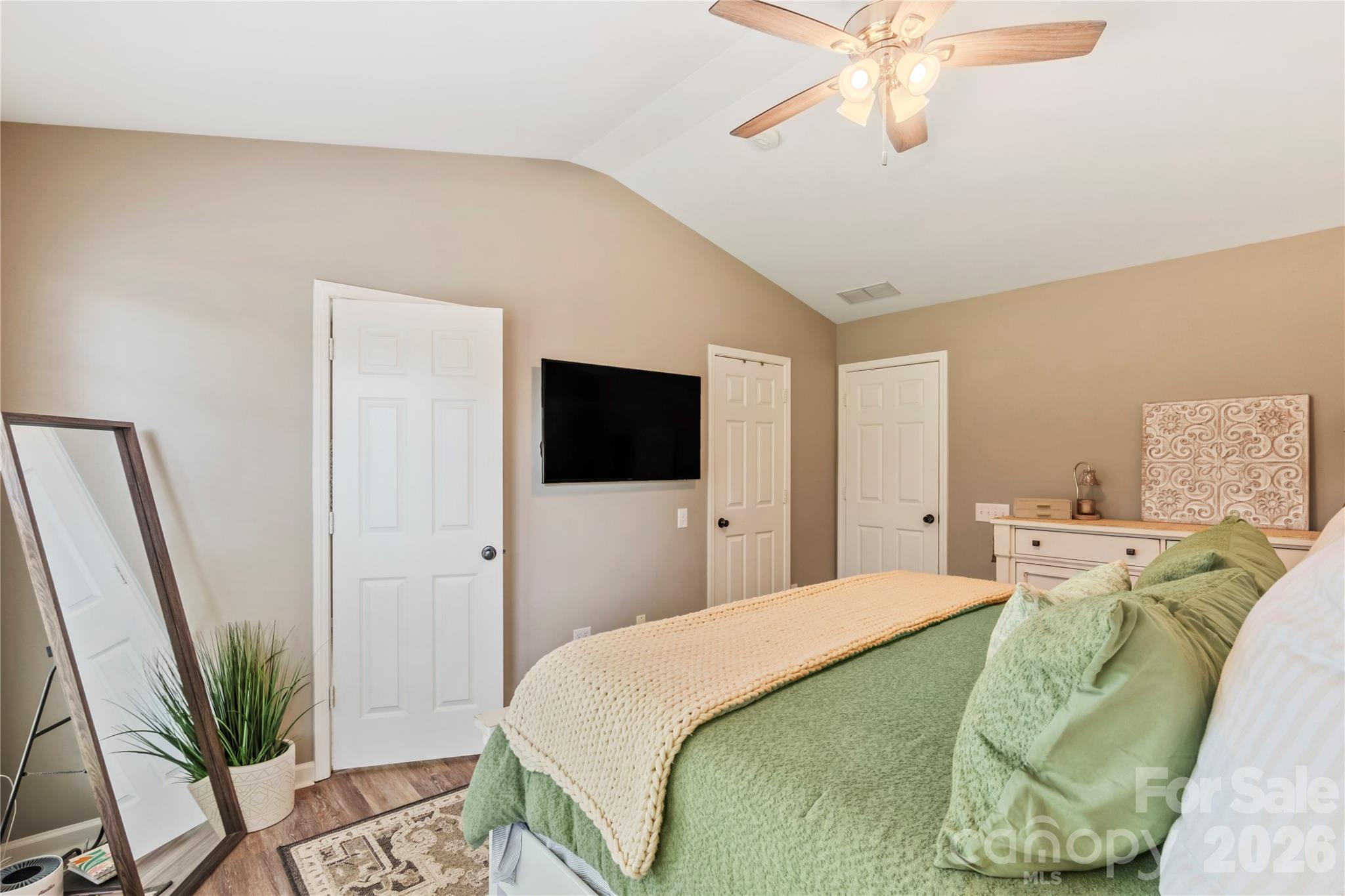 9400 Shepparton Drive — Huntersville