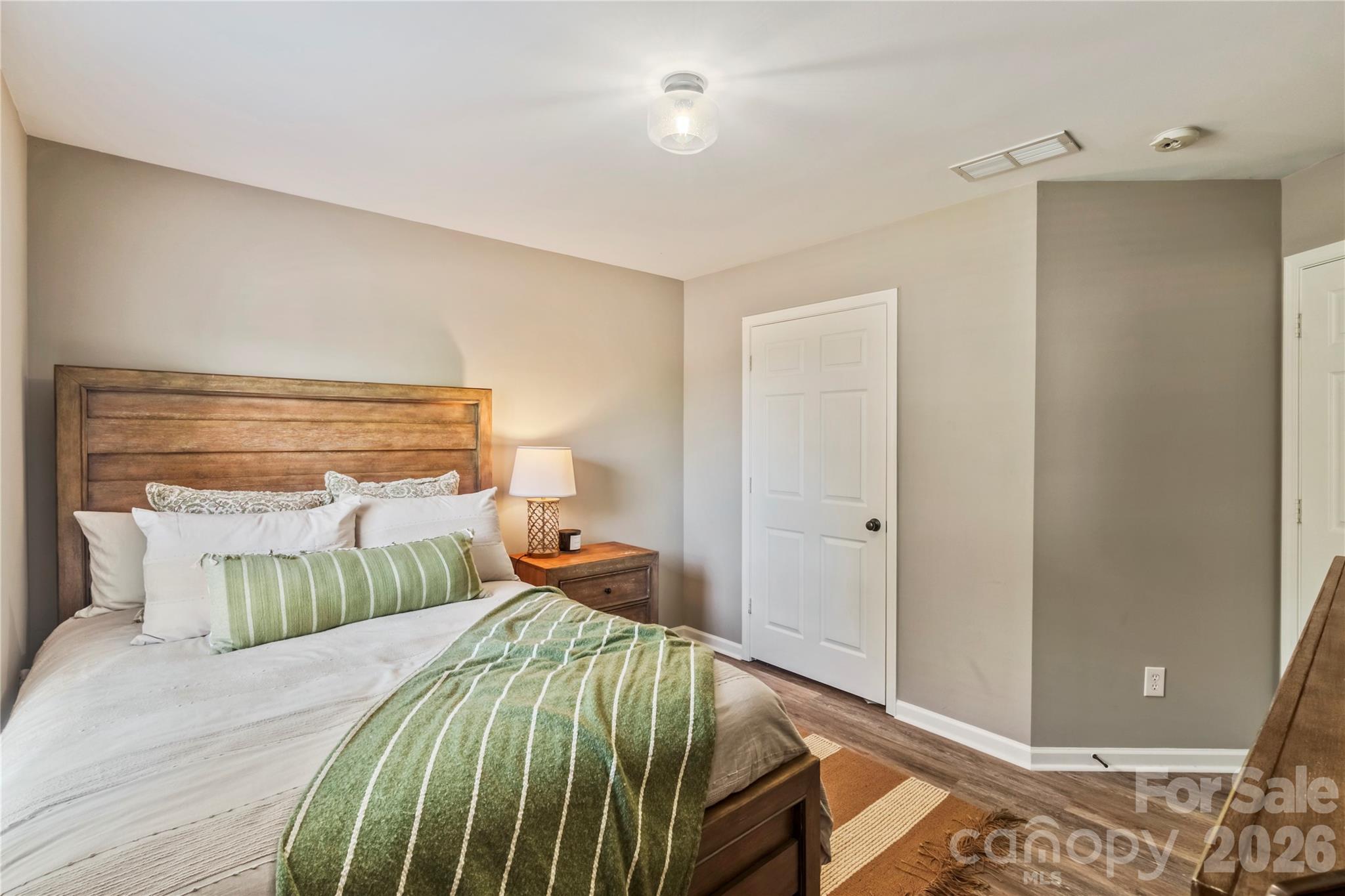 9400 Shepparton Drive — Huntersville