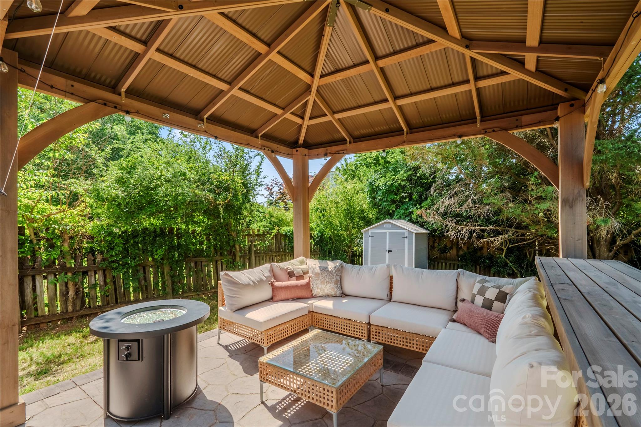 9400 Shepparton Drive — Huntersville