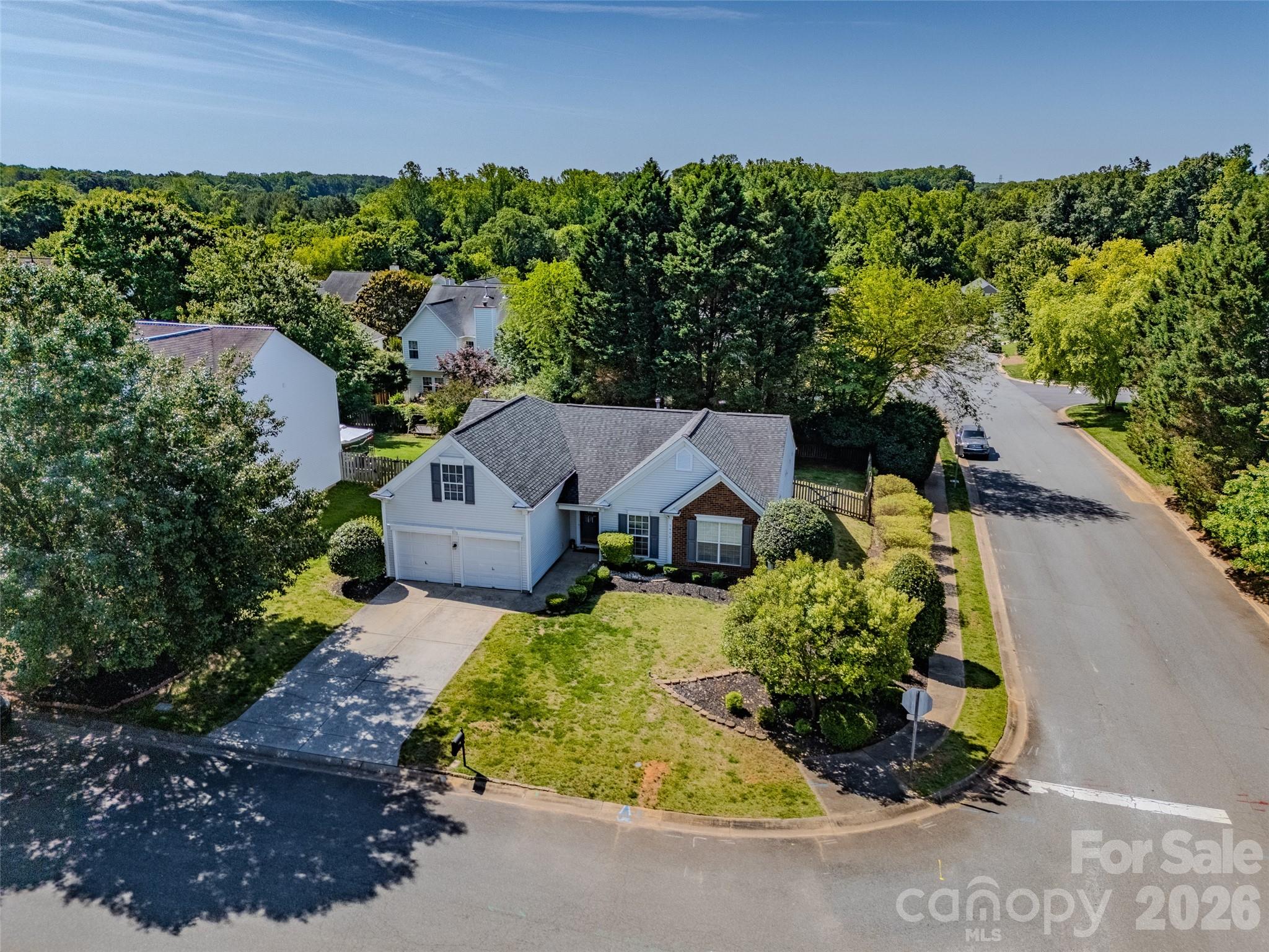 9400 Shepparton Drive — Huntersville