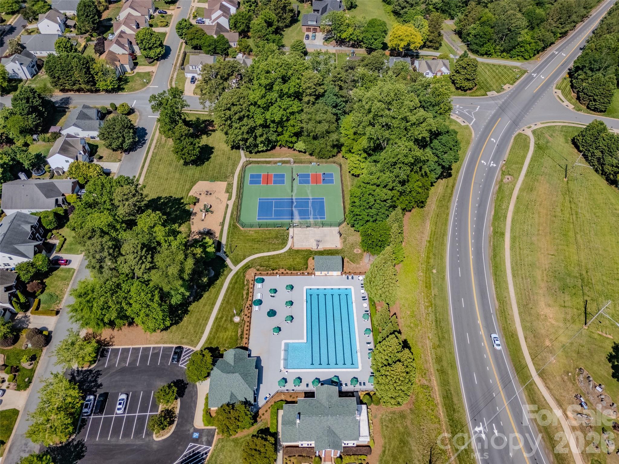9400 Shepparton Drive — Huntersville