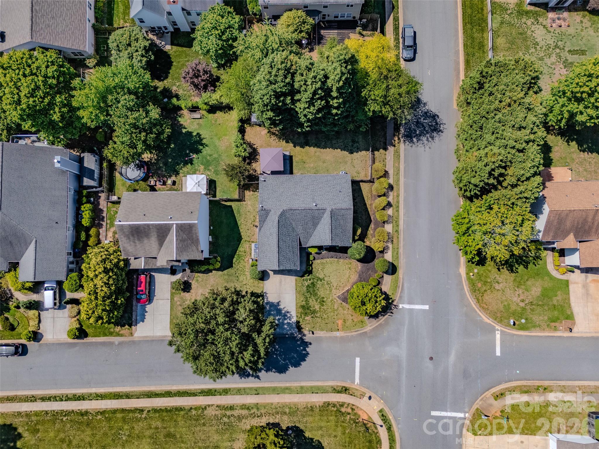 9400 Shepparton Drive — Huntersville