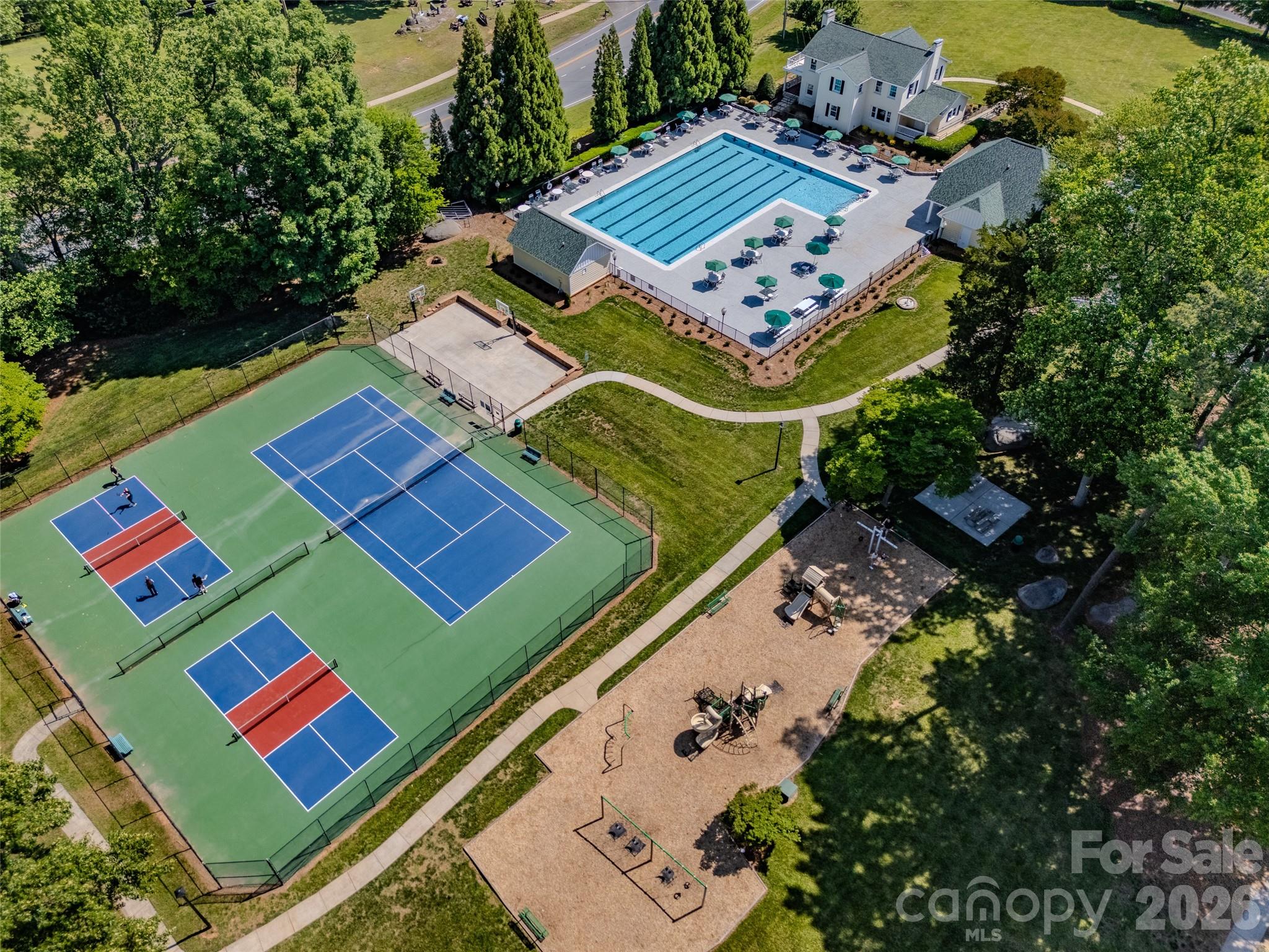 9400 Shepparton Drive — Huntersville