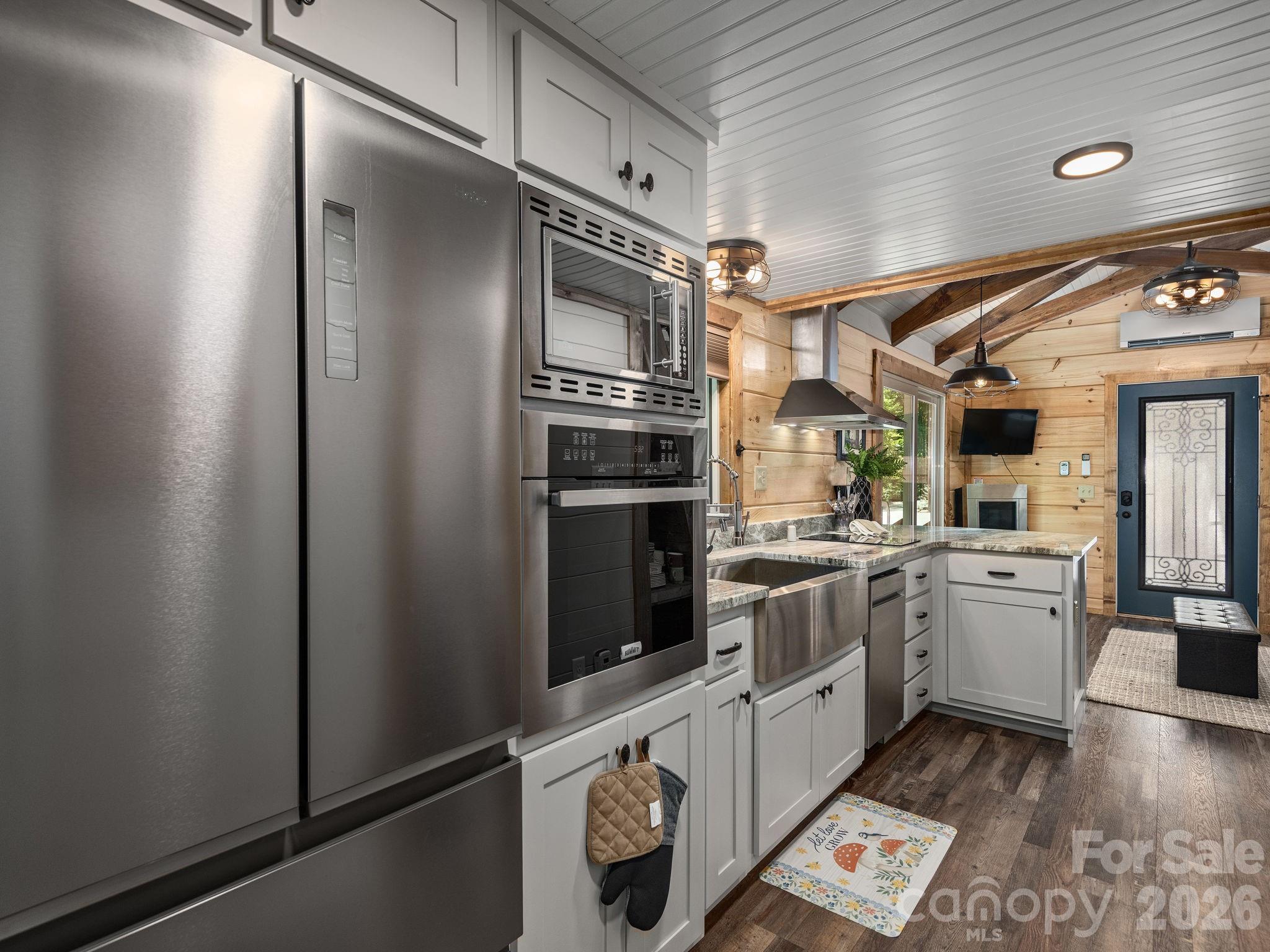 61 Boulder Drive #L14-R — Lake Toxaway