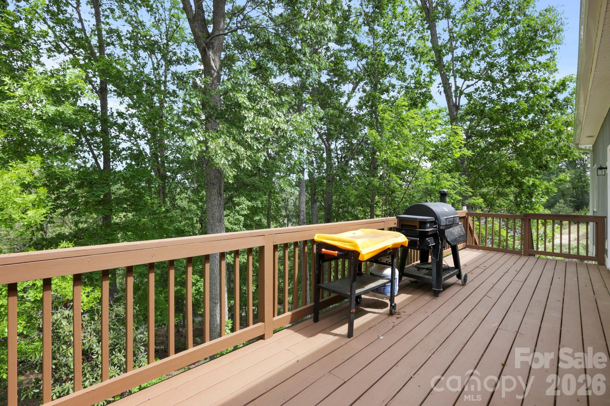 127 Cairens Ridge Drive — Mills River