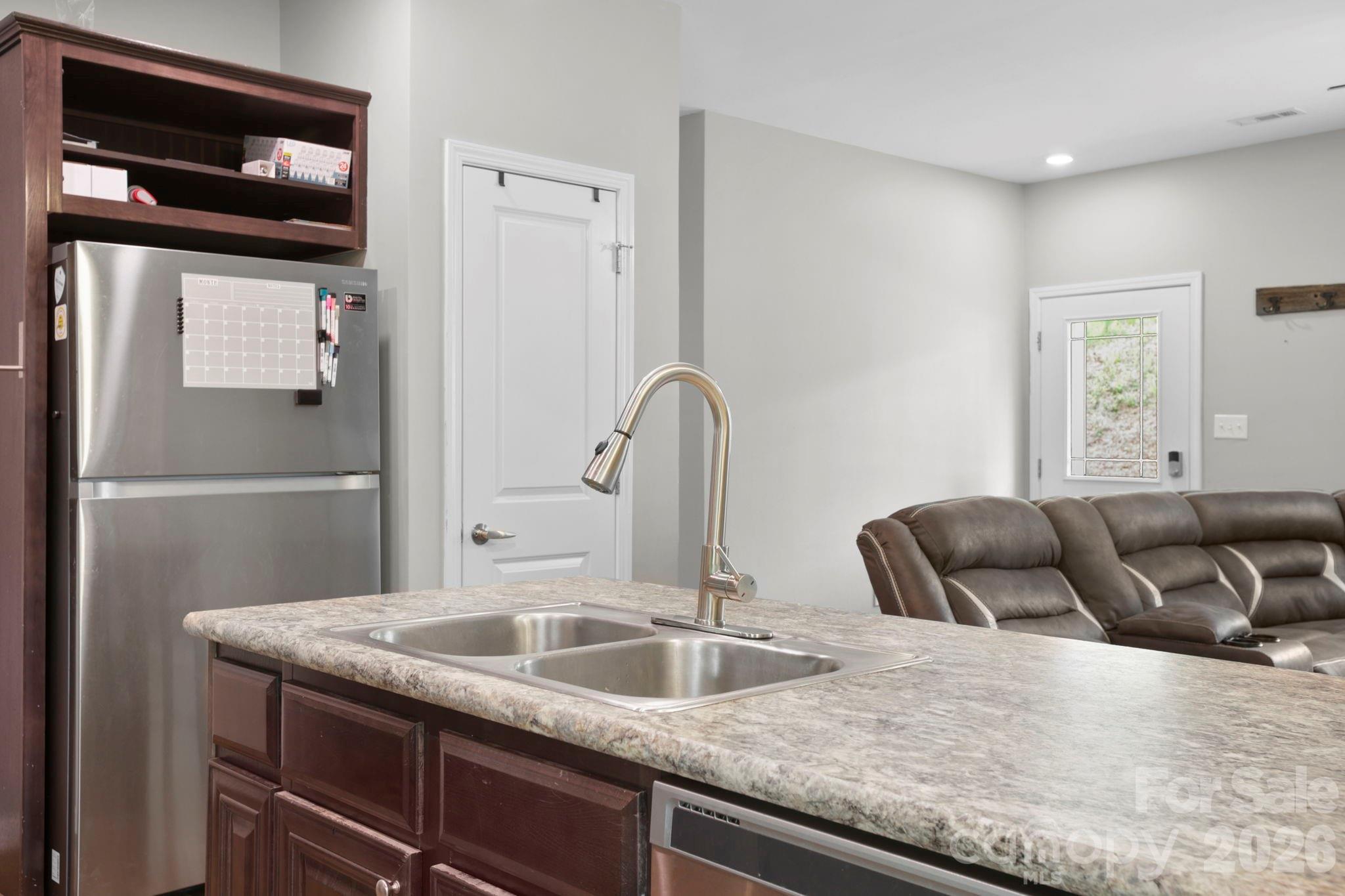 127 Cairens Ridge Drive — Mills River