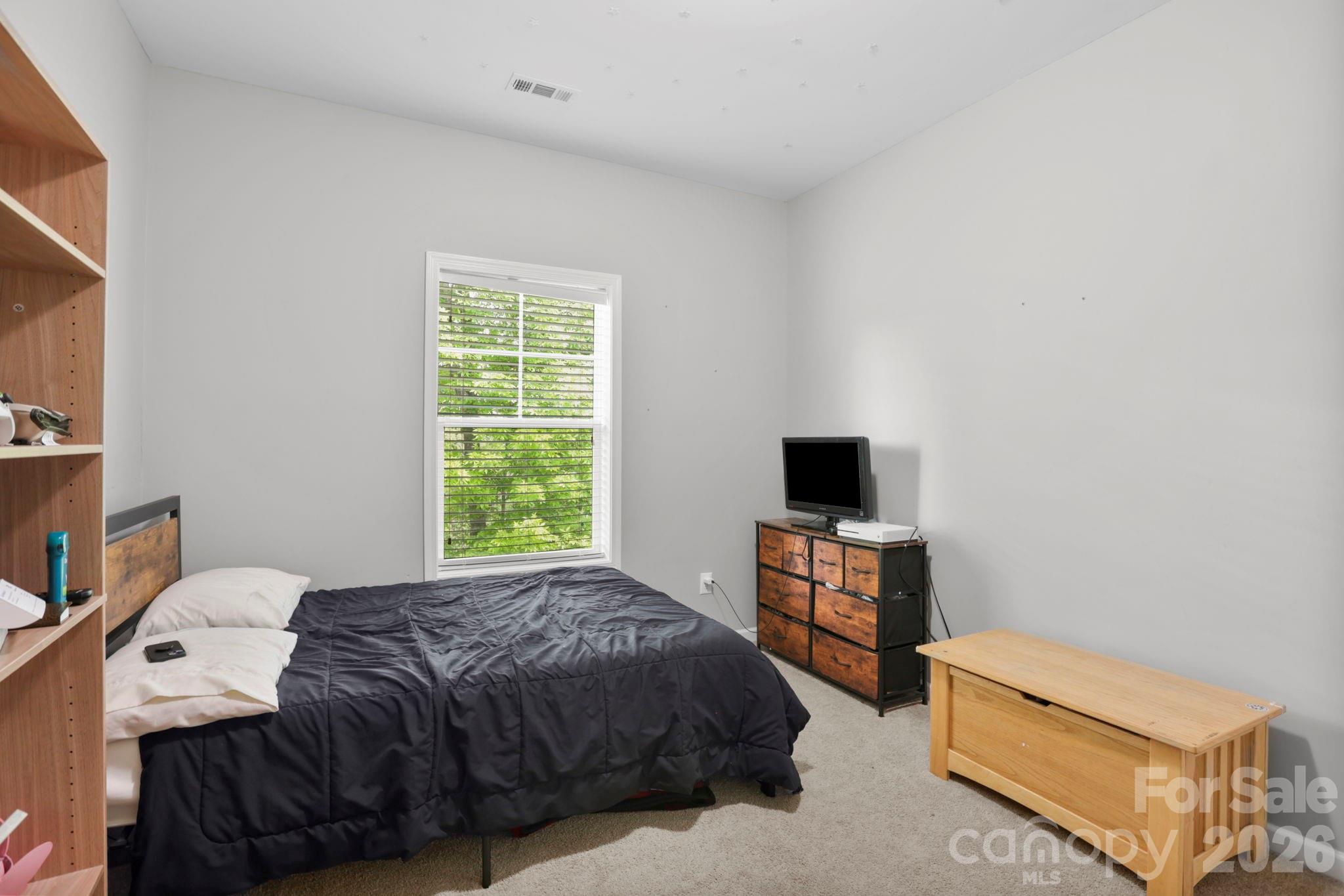 127 Cairens Ridge Drive — Mills River