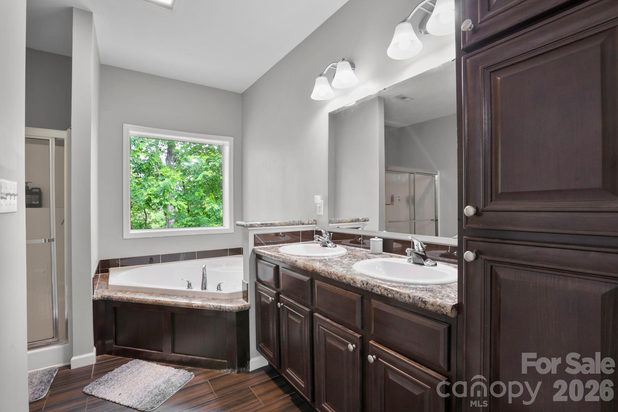 127 Cairens Ridge Drive — Mills River