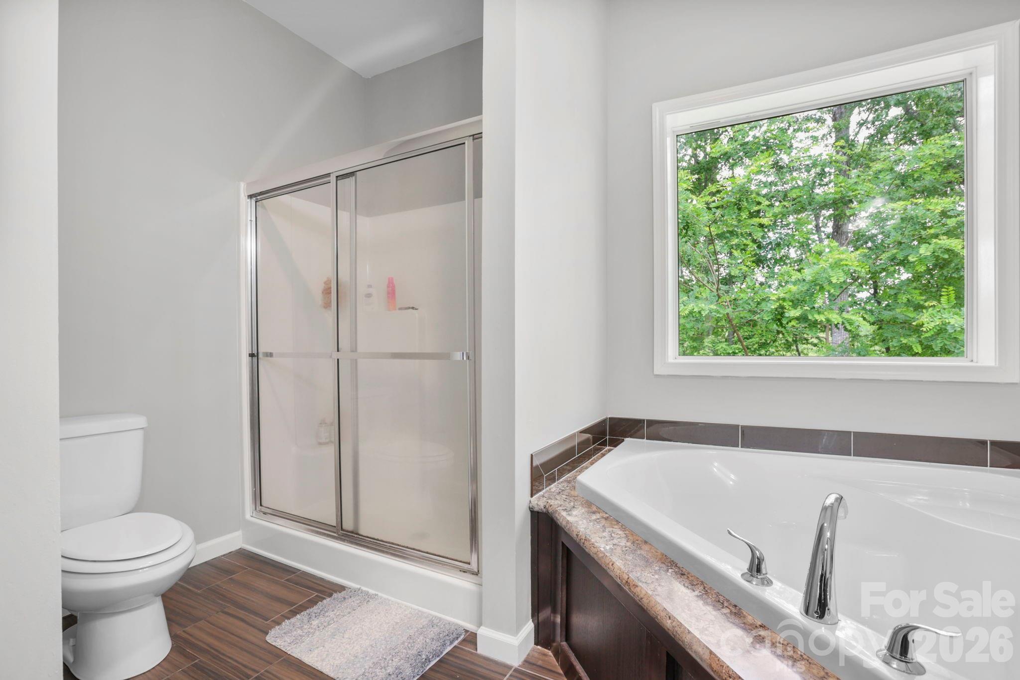 127 Cairens Ridge Drive — Mills River