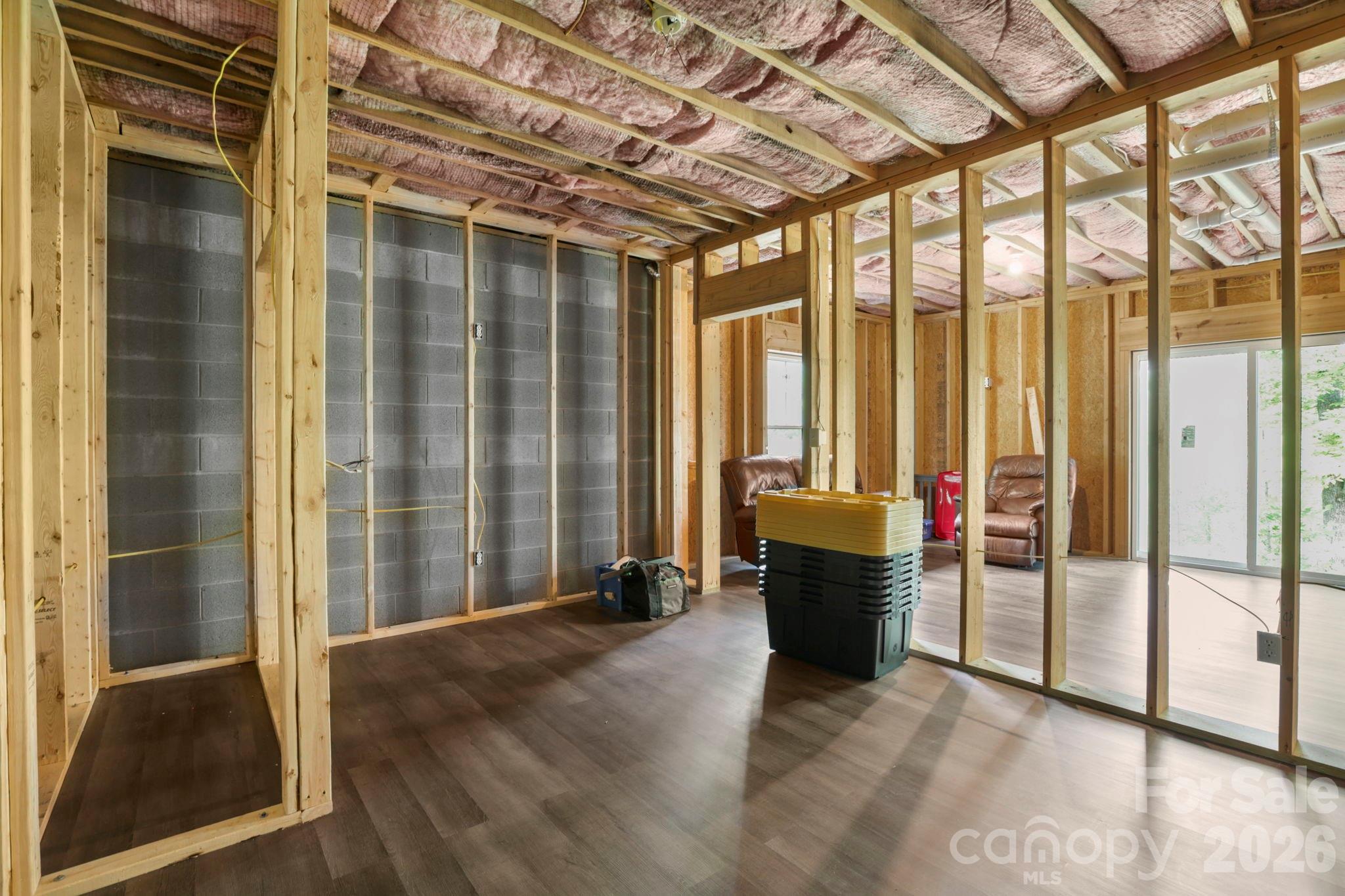 127 Cairens Ridge Drive — Mills River