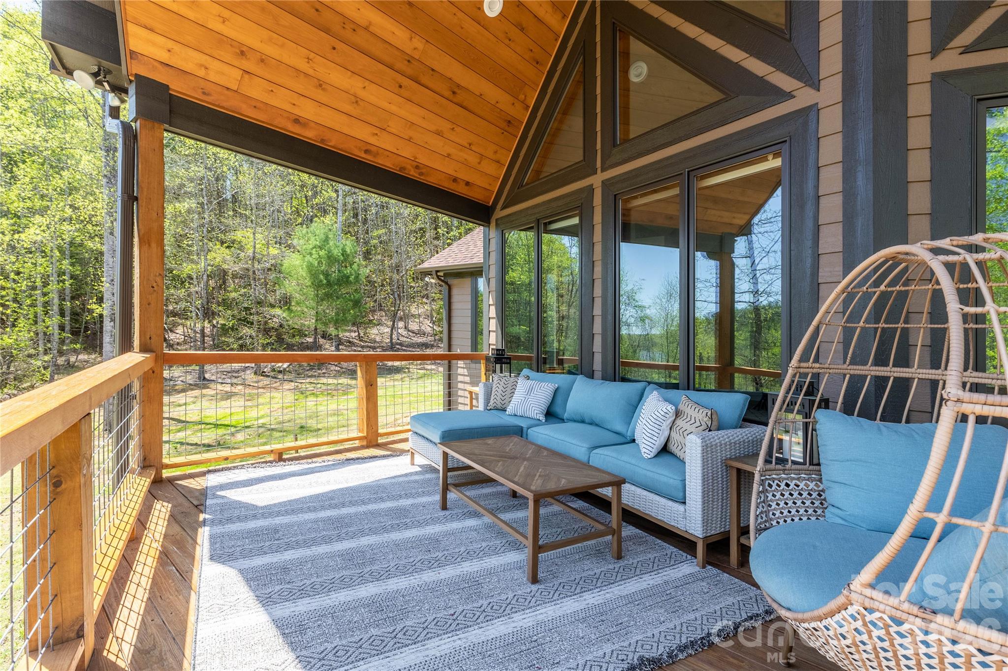 8745 Lake James Road — Nebo
