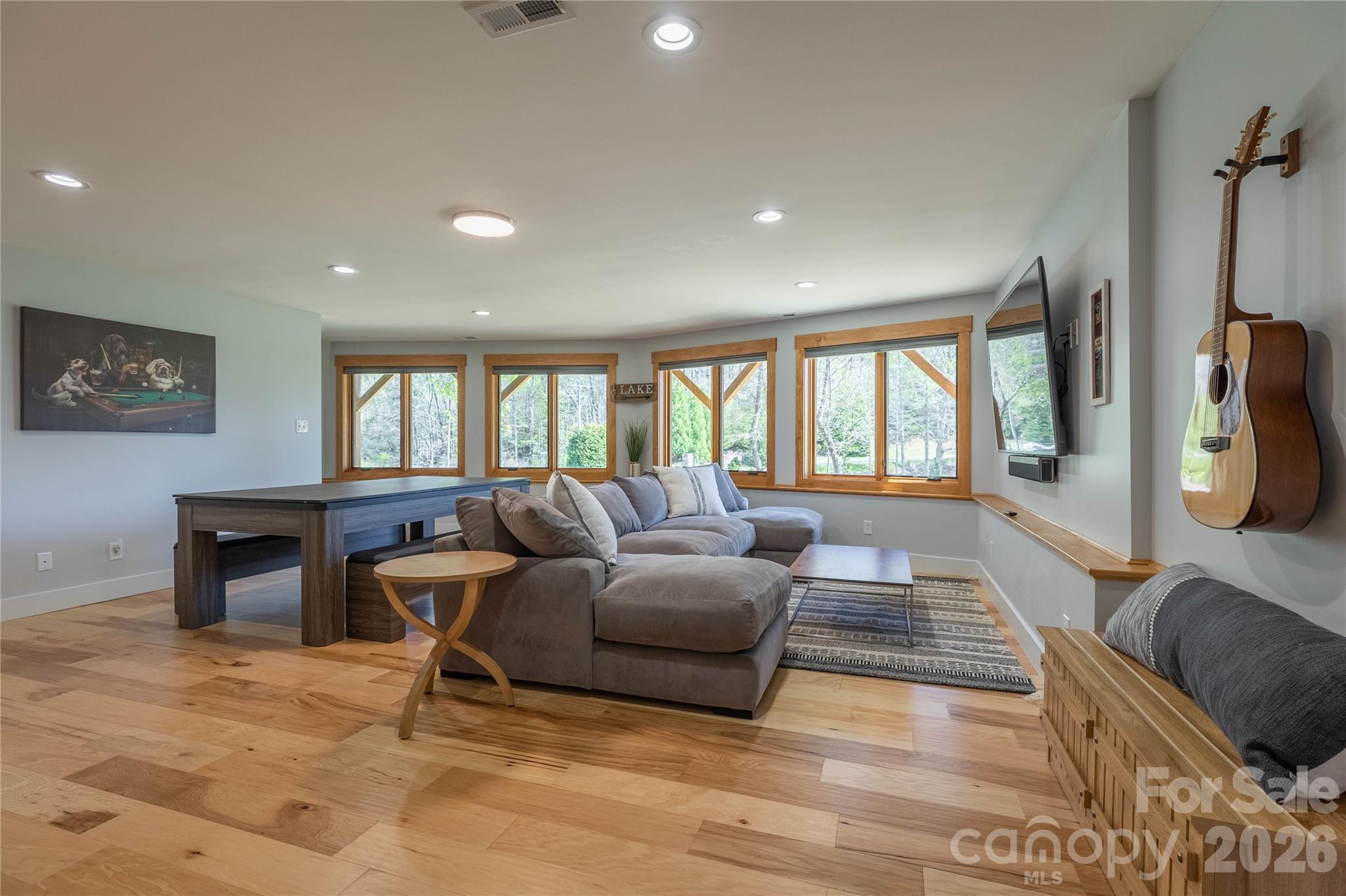 8745 Lake James Road — Nebo