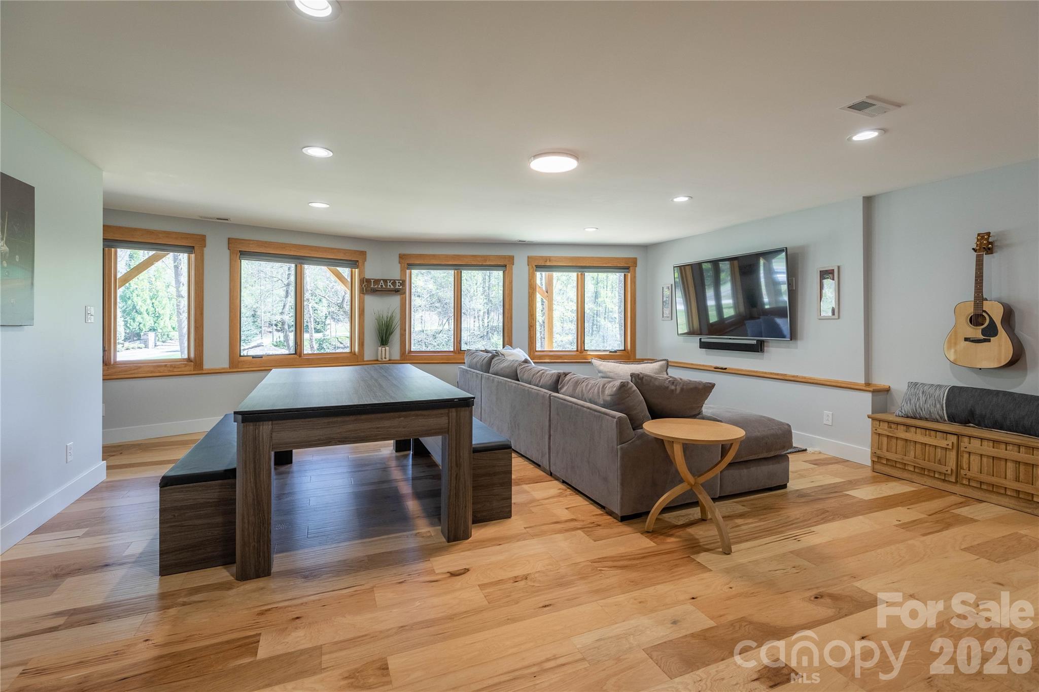 8745 Lake James Road — Nebo