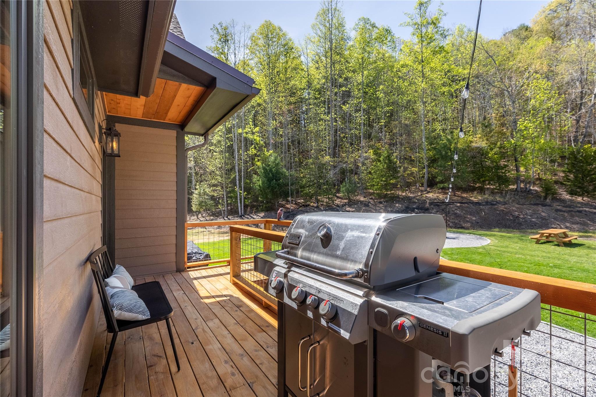 8745 Lake James Road — Nebo