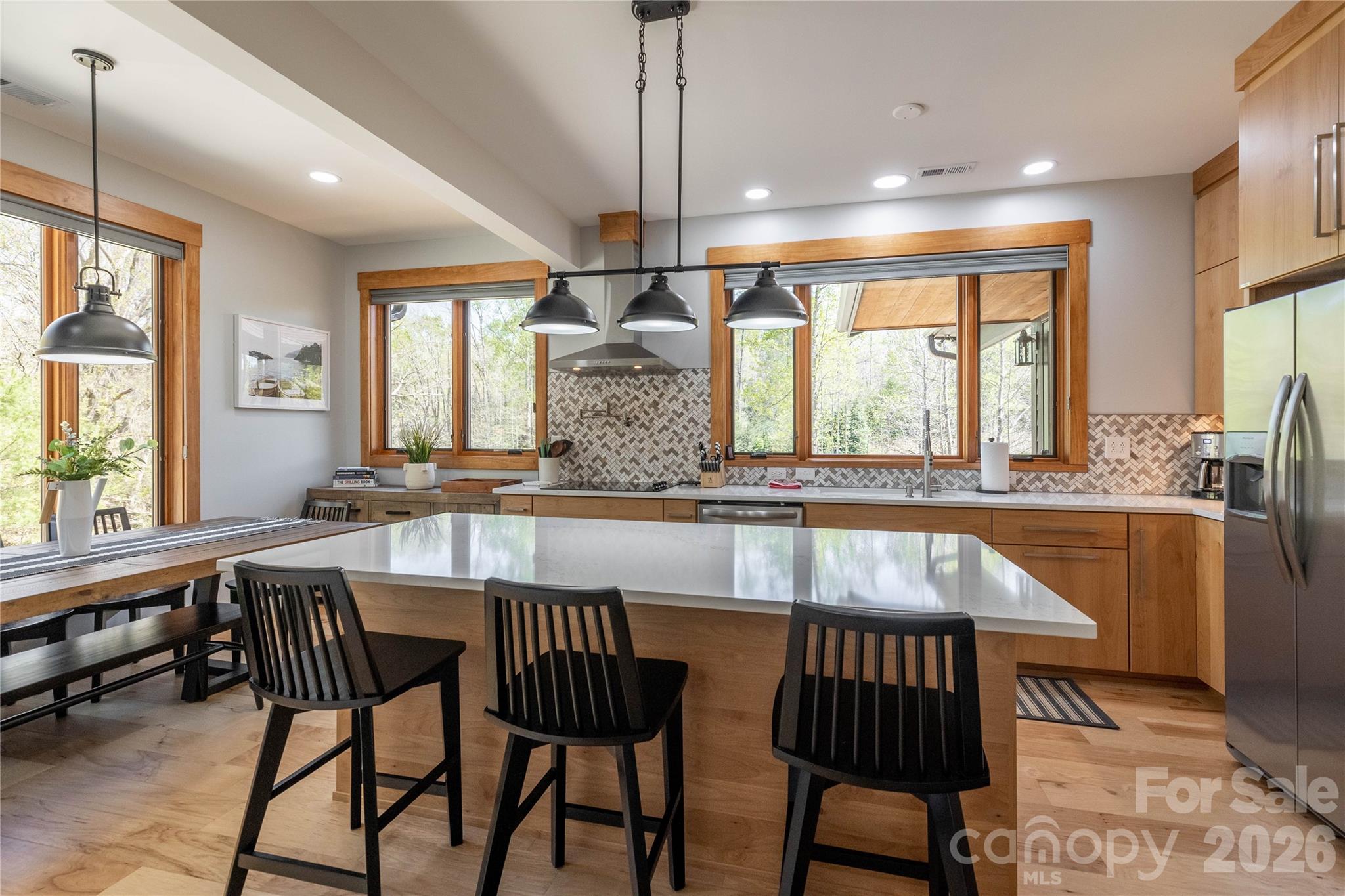 8745 Lake James Road — Nebo