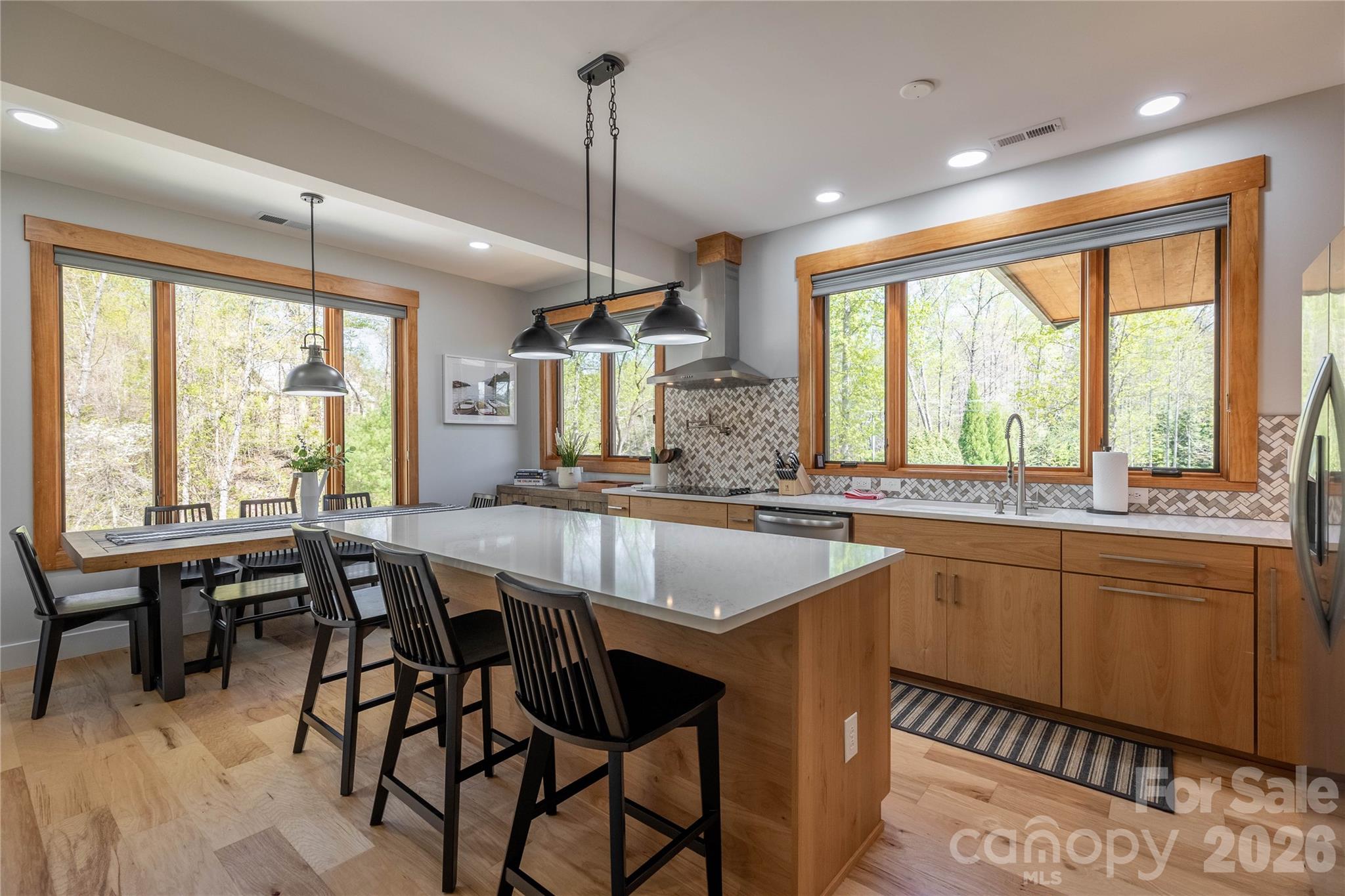 8745 Lake James Road — Nebo