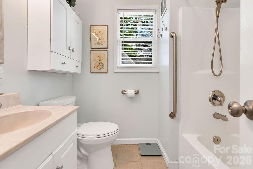 36 S Oaklawn Avenue — Brevard
