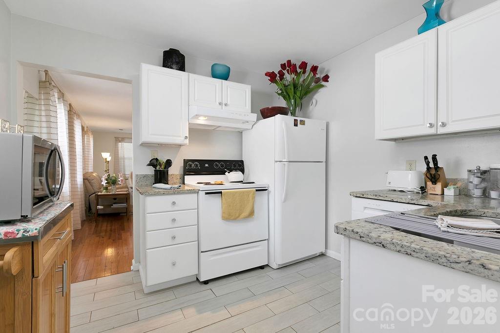 36 S Oaklawn Avenue — Brevard