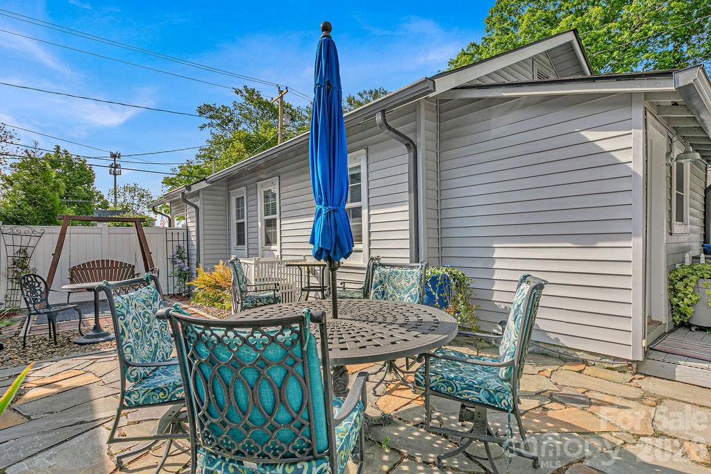 36 S Oaklawn Avenue — Brevard