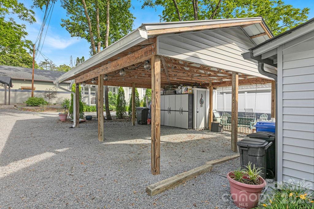 36 S Oaklawn Avenue — Brevard