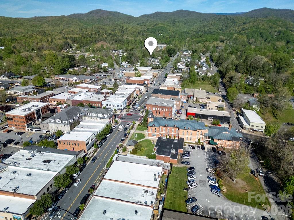 36 S Oaklawn Avenue — Brevard