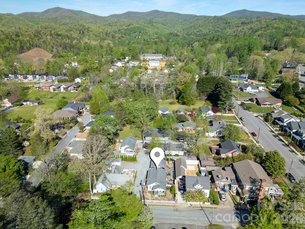 36 S Oaklawn Avenue — Brevard